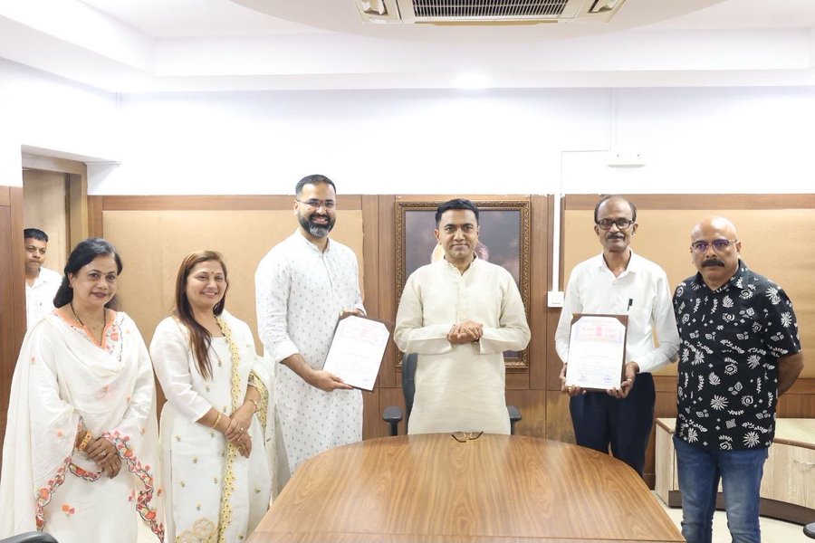 Government of Goa Signs MoU with The Art of Living for Social and Rural Development